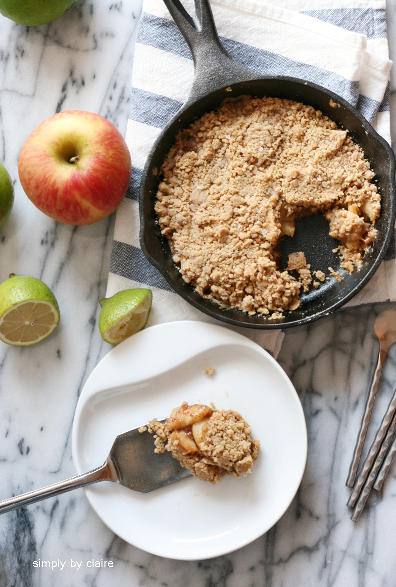 skillet apple crumble with salted caramel sauce