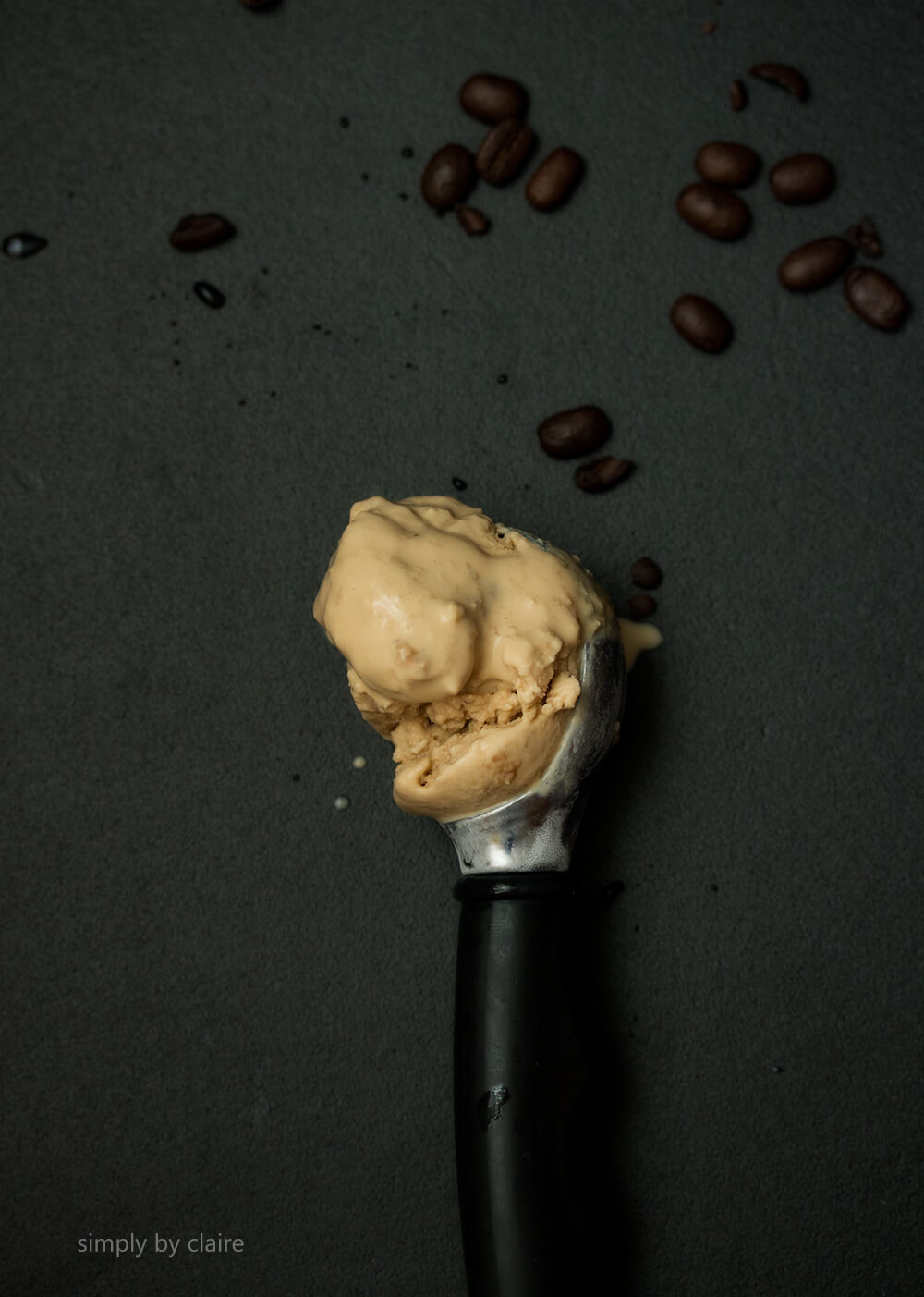 自製咖啡冰淇淋，免攪拌、免冰淇淋機